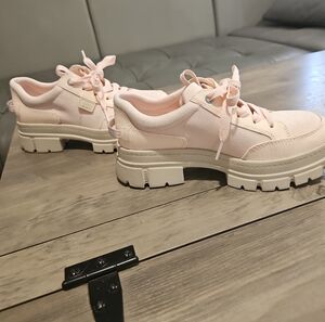UGG Women's Pink Chunky Sneakers